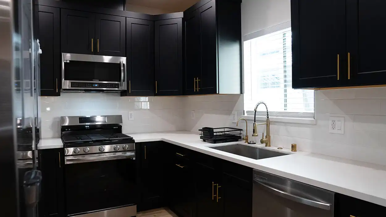 10 Acre Ranch BLU Private Cottages Facility Exterior view with volleyball net in the garden