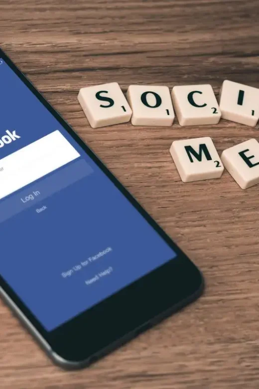 iphone 6 with facebook login display Social Media