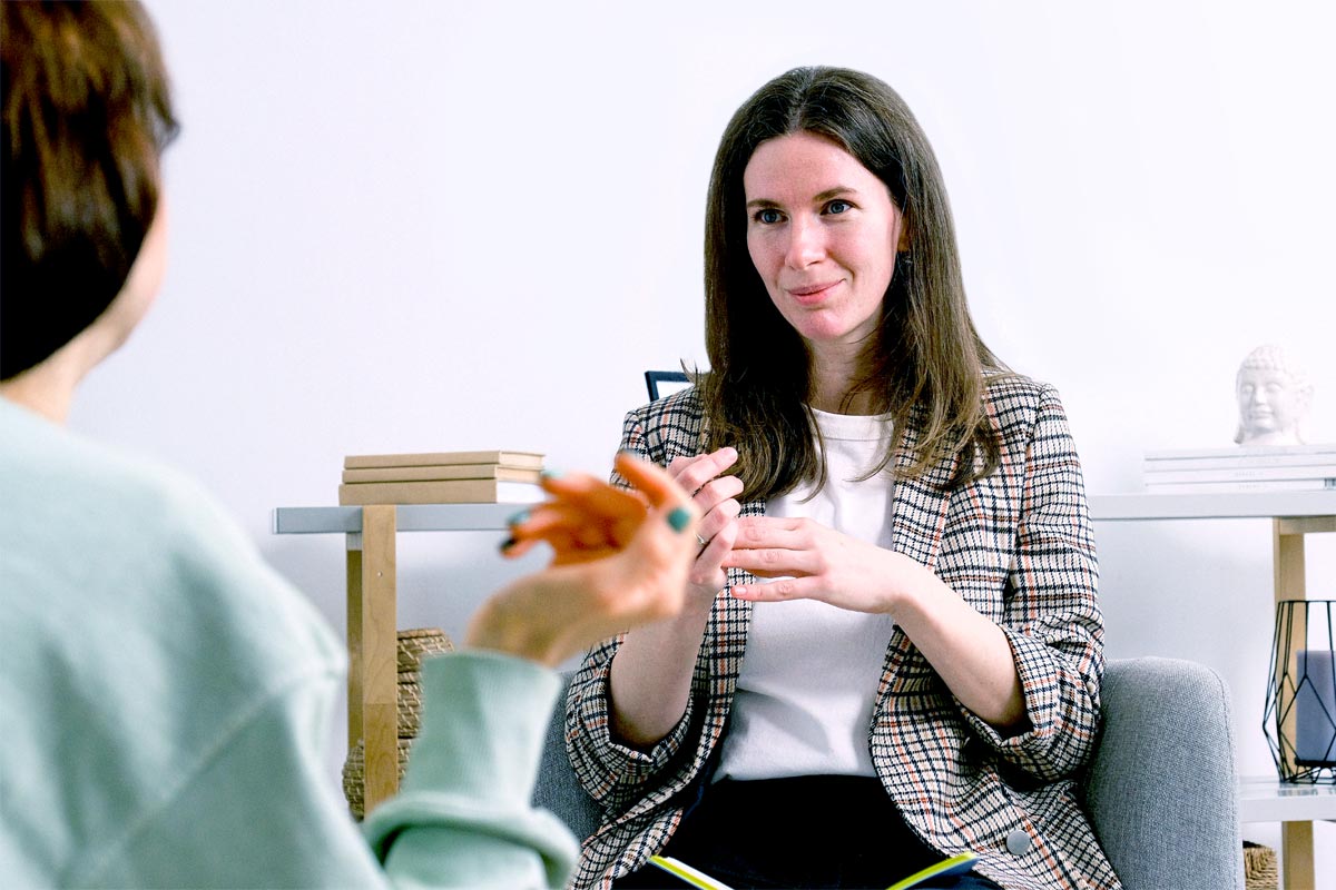 a female client during a one on one counseling