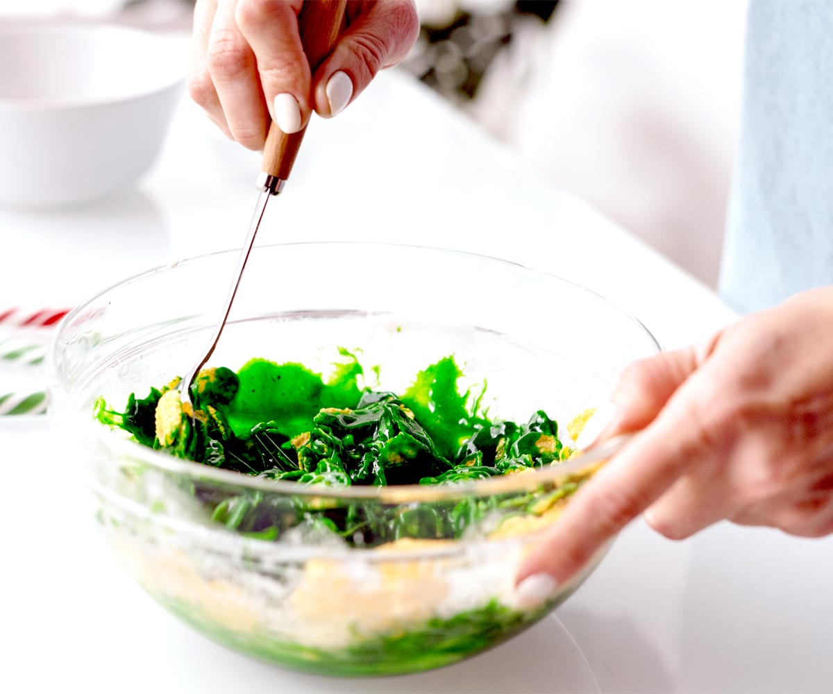 client preparing his own healthy meal at 10 acre ranch