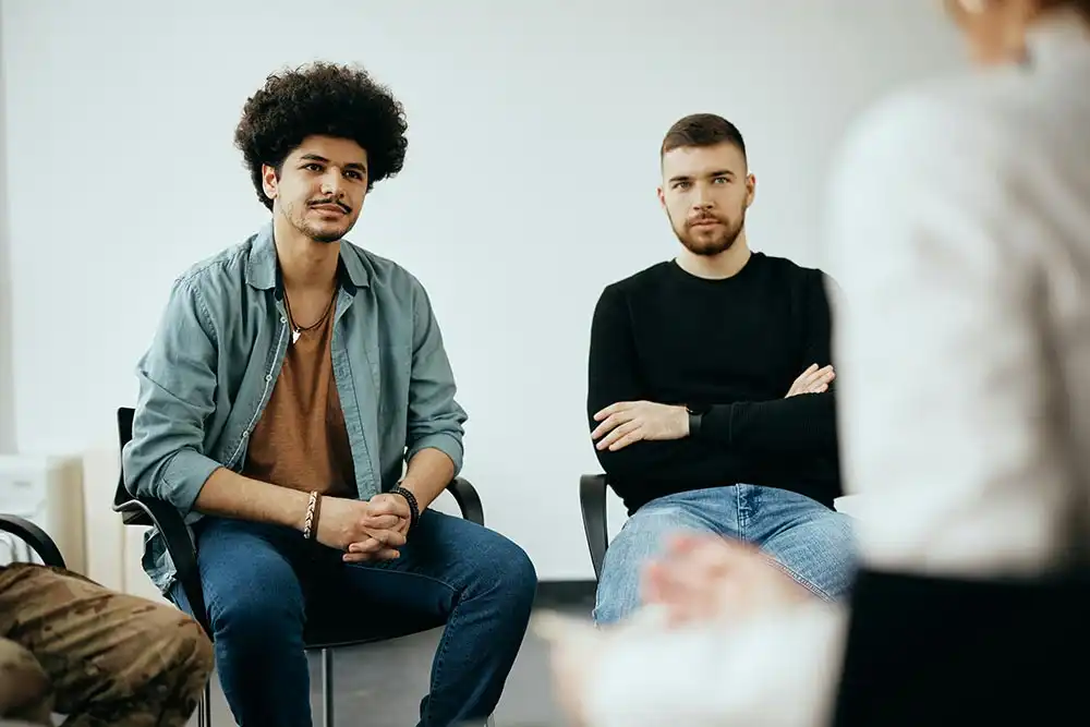 people during a family therapy
