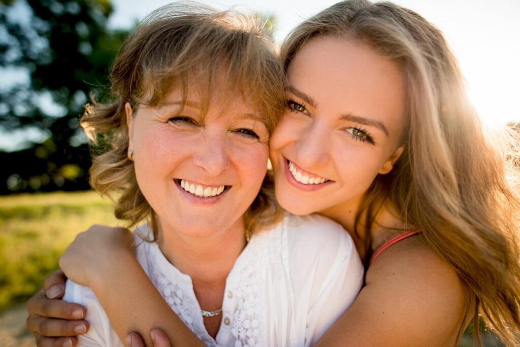 mother and daughter at a drug and alcohol rehab center in southern california