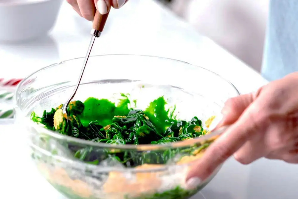 client preparing his own healthy meal at 10 acre ranch